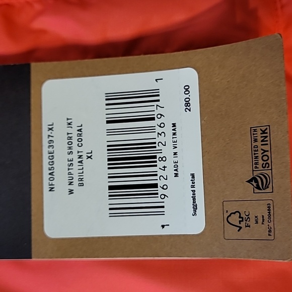 The North Face Nuptse Water Repellent 700 Fill Power Down Short Jacket - Picture 4 of 14